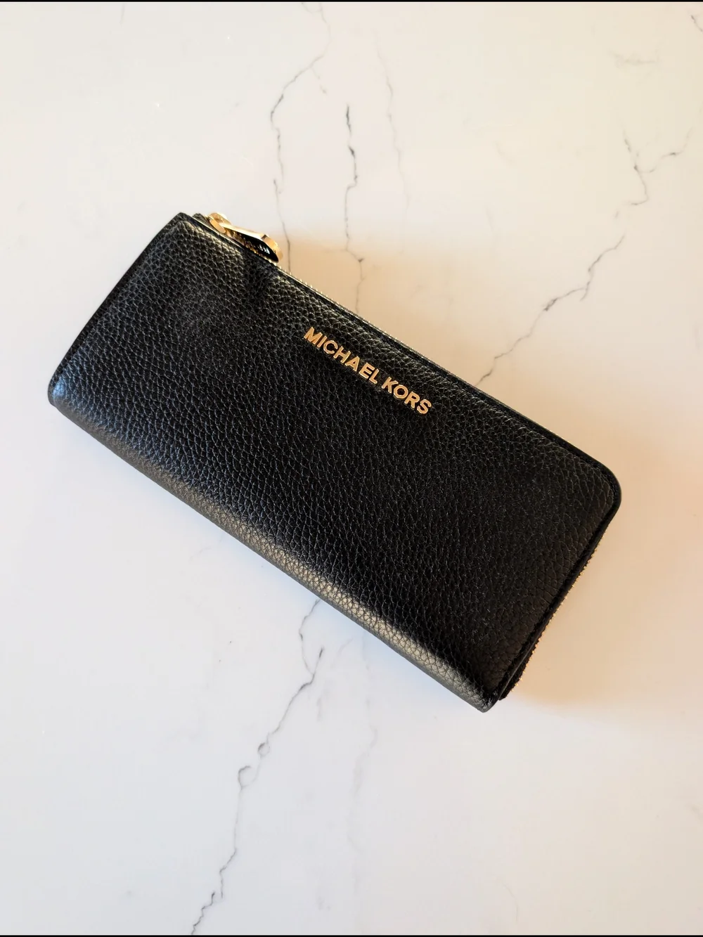 Michael Kors Jet Set Black Leather Zip-Around Wallet
